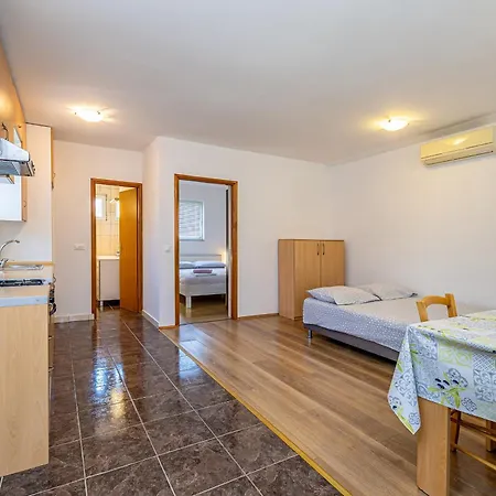 Boro Case de vacanță *