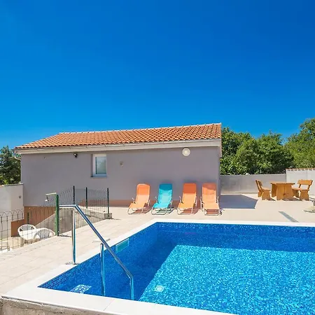 Holiday home Holiday Boro *