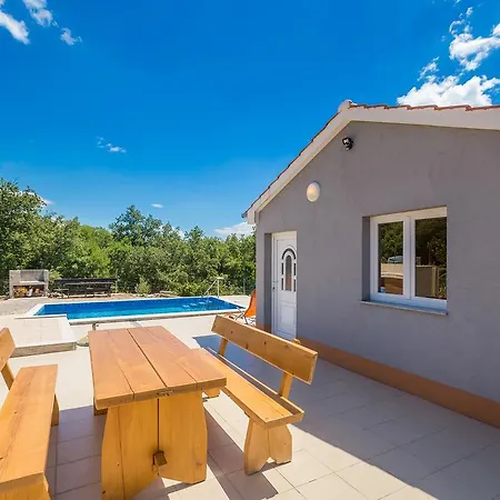 Holiday home Holiday Boro Linardici