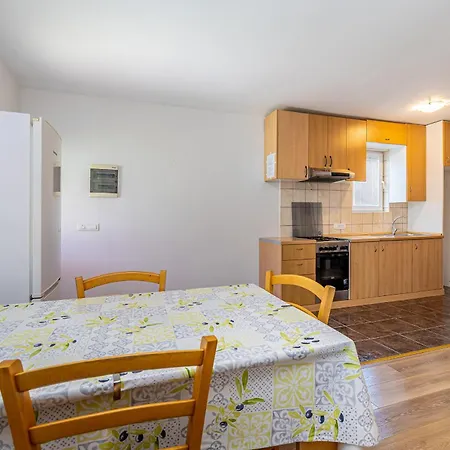 Holiday home Holiday Boro Linardici