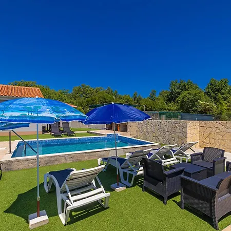 Holiday Boro Holiday home *